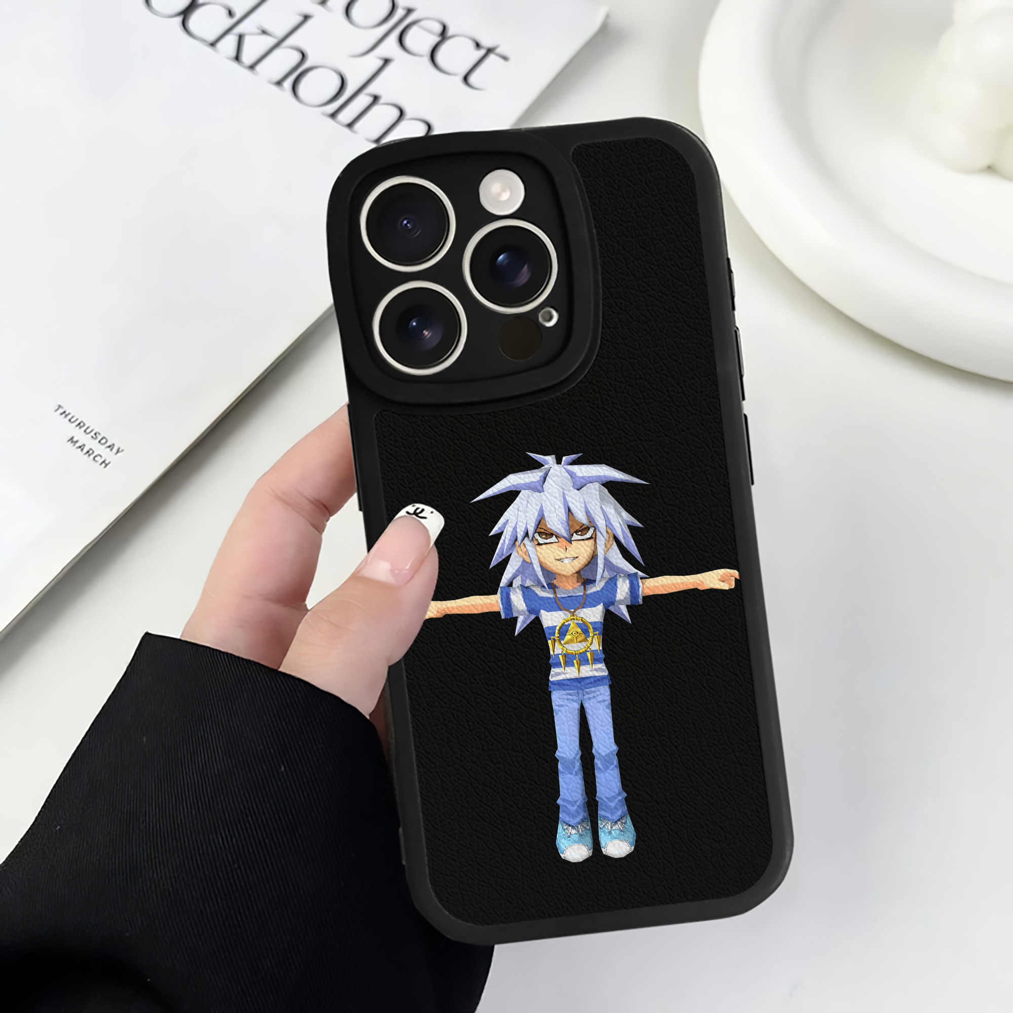 遊☆戯☆王 Yu-Gi-Oh! 【iPhone 16シリーズ対応】シリコンスマホケース（レザー調） 材質：シリコン